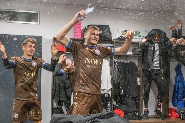 门将刘邵子洋身价涨至17.5万欧 连场首发坐稳奥乙主力.